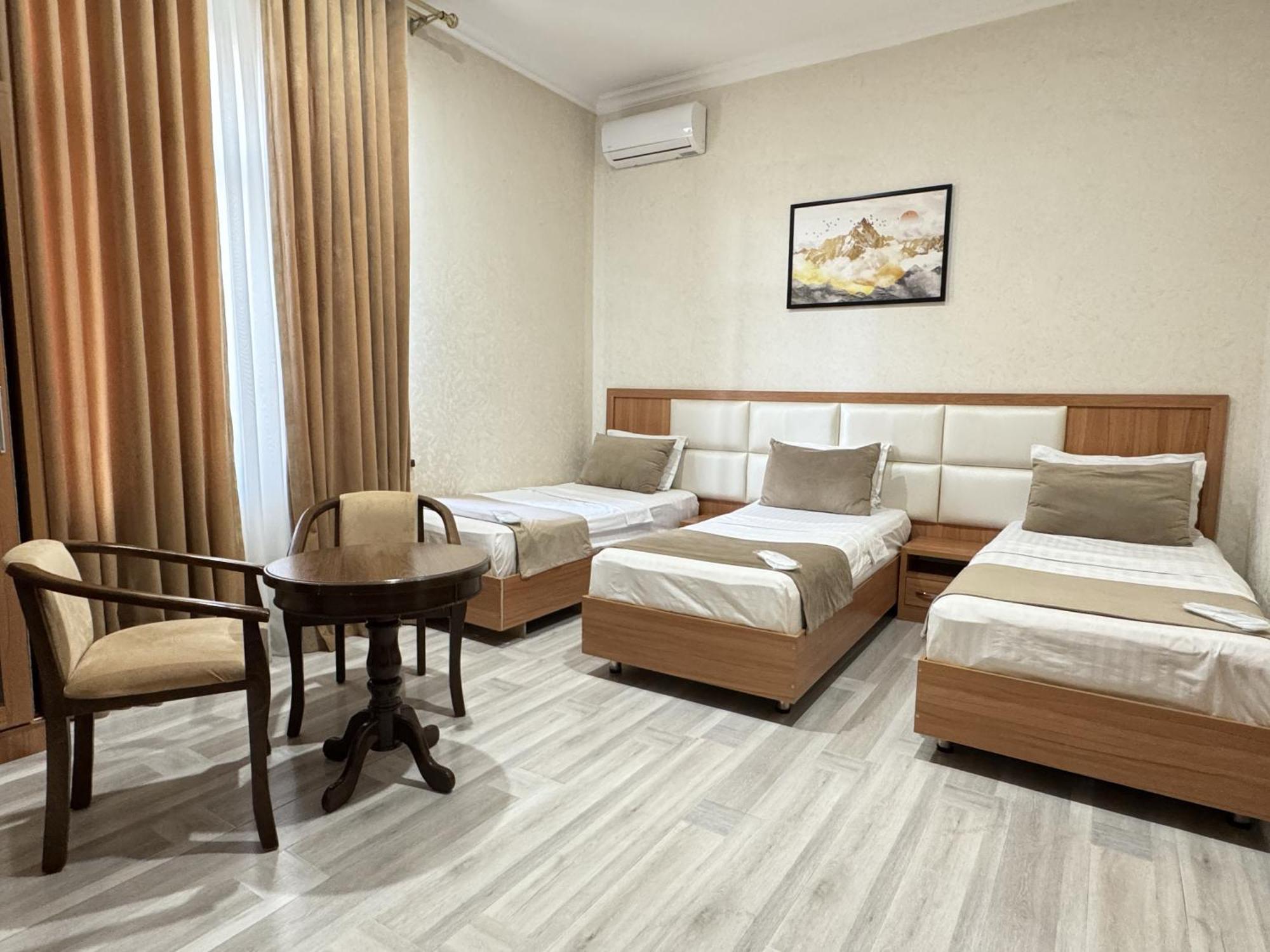 The Moon Tashkent Hotel Exterior foto